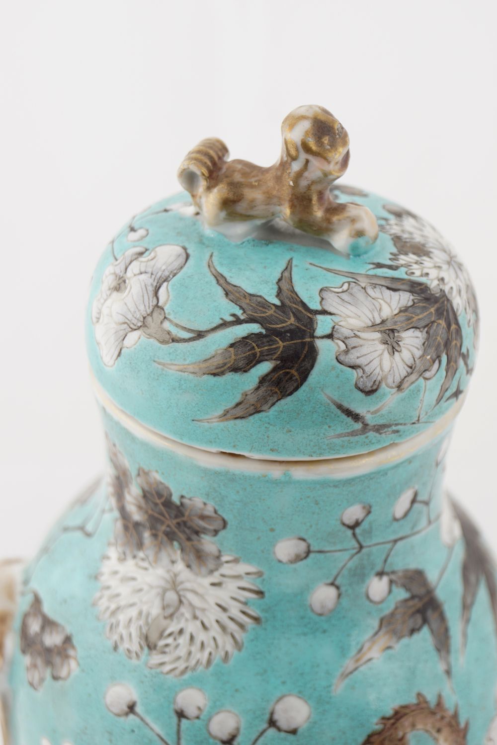 19TH-CENTURY CHINESE TURQUOISE GLAZED VASE - Image 2 of 8