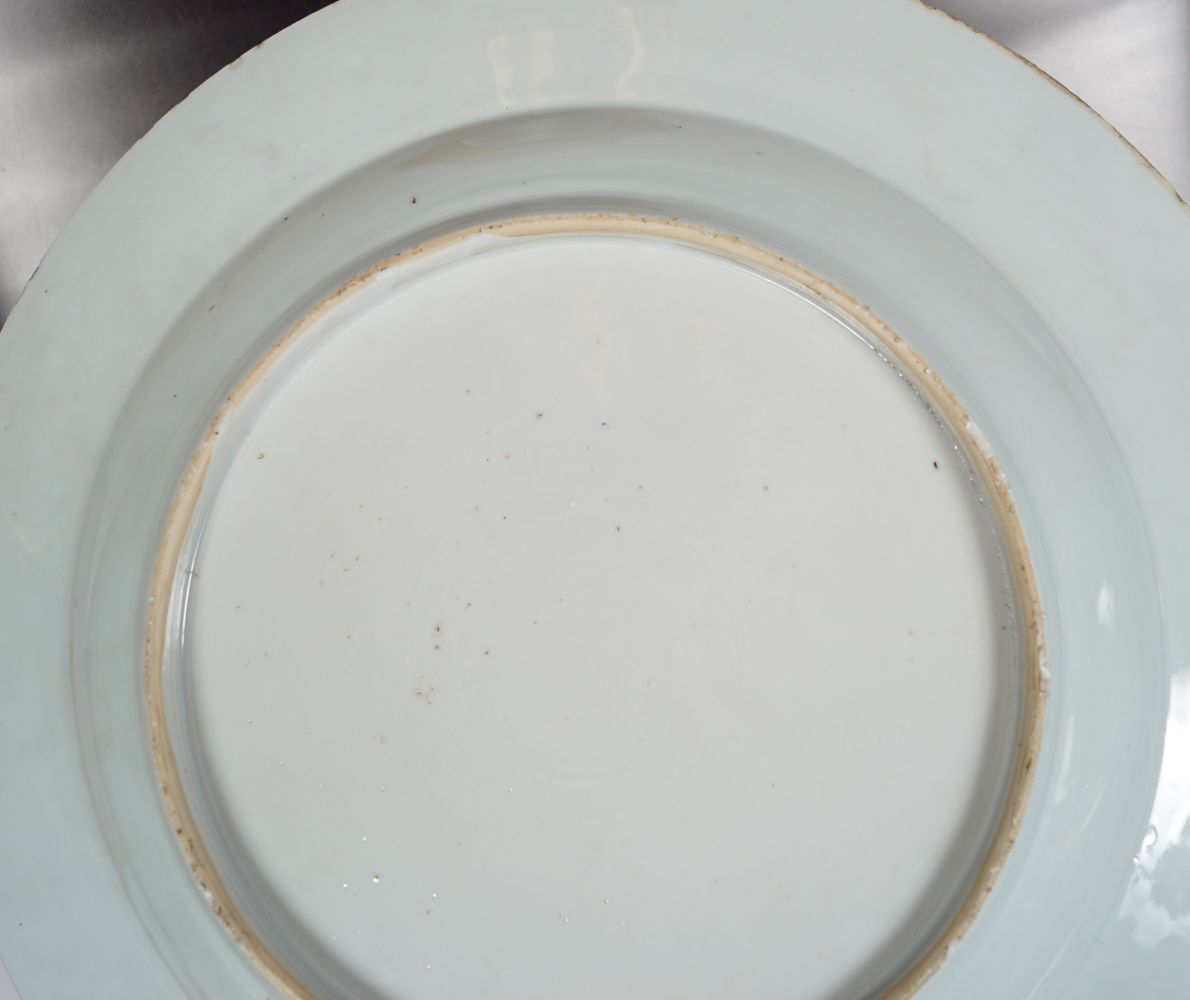 18TH-CENTURY CHINESE FAMILLE ROSE PLATE - Image 6 of 6