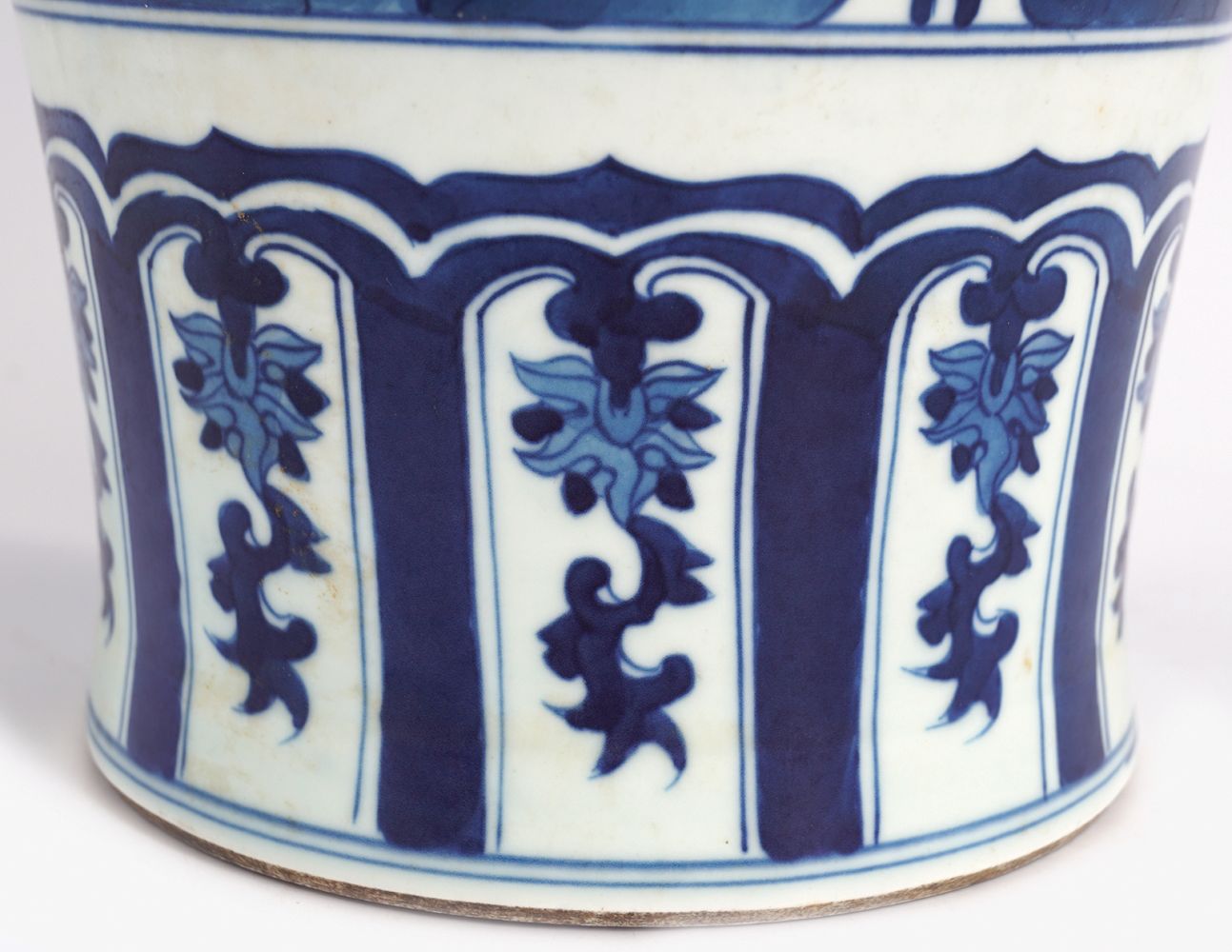 CHINESE QING PERIOD BLUE AND WHITE MEIPING VASE - Image 6 of 9