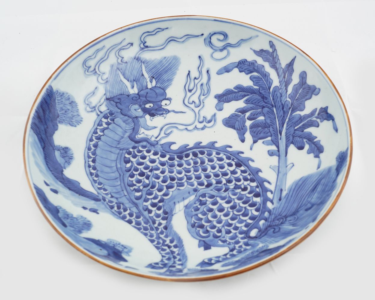 CHINESE SHUNZHI BLUE & WHITE CHARGER