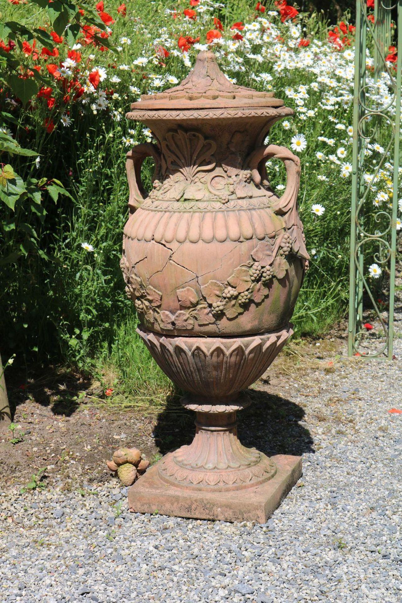 PAIR OF LARGE NEO-CLASSICAL ESTATE URNS - Image 2 of 3