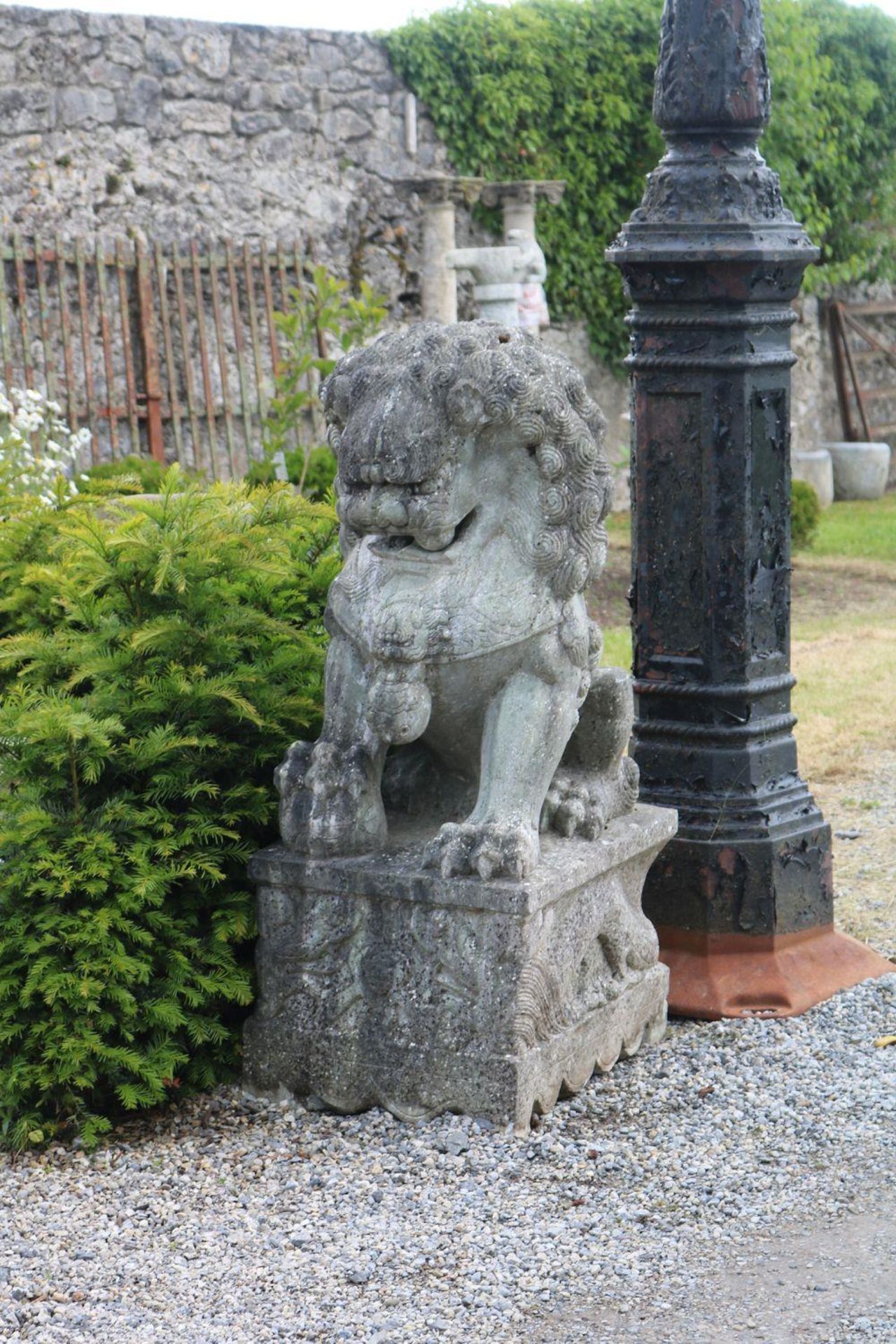 PAIR OF LARGE LATE 19TH-CENTURY MARBLE SCULPTURES - Image 2 of 5