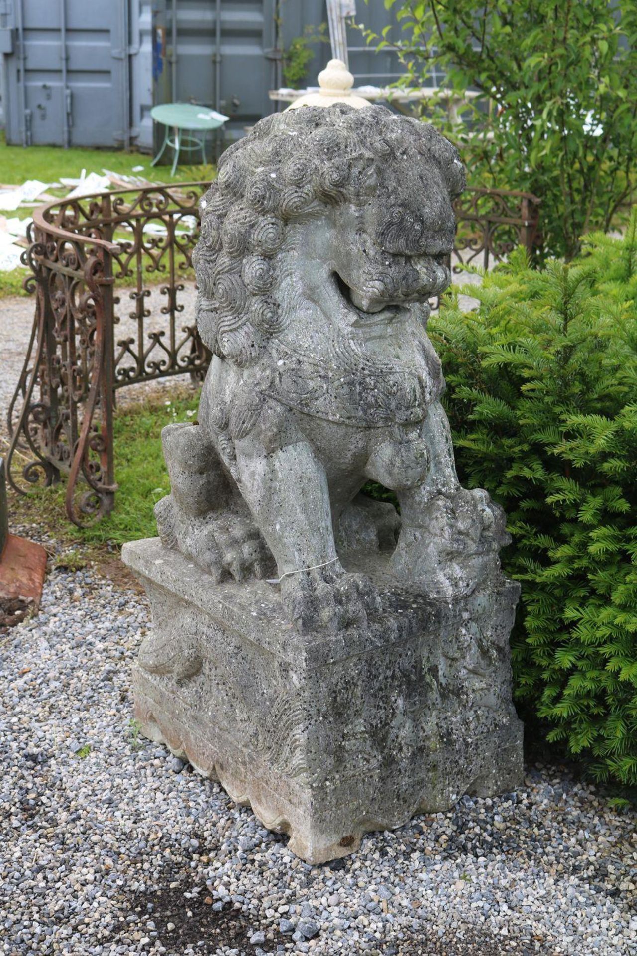 PAIR OF LARGE LATE 19TH-CENTURY MARBLE SCULPTURES - Image 4 of 5