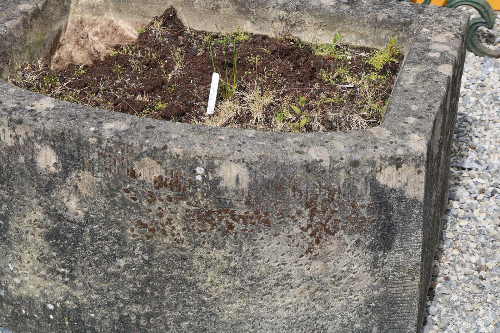 WITHDRAWN LARGE CUT STONE TROUGH - Image 2 of 2