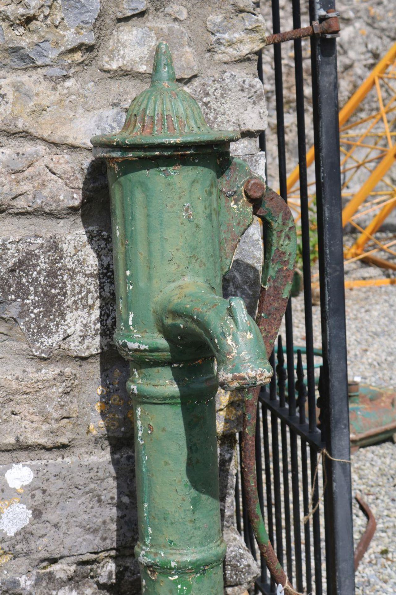 19-CENTURY CAST IRON PUMP - Image 2 of 2