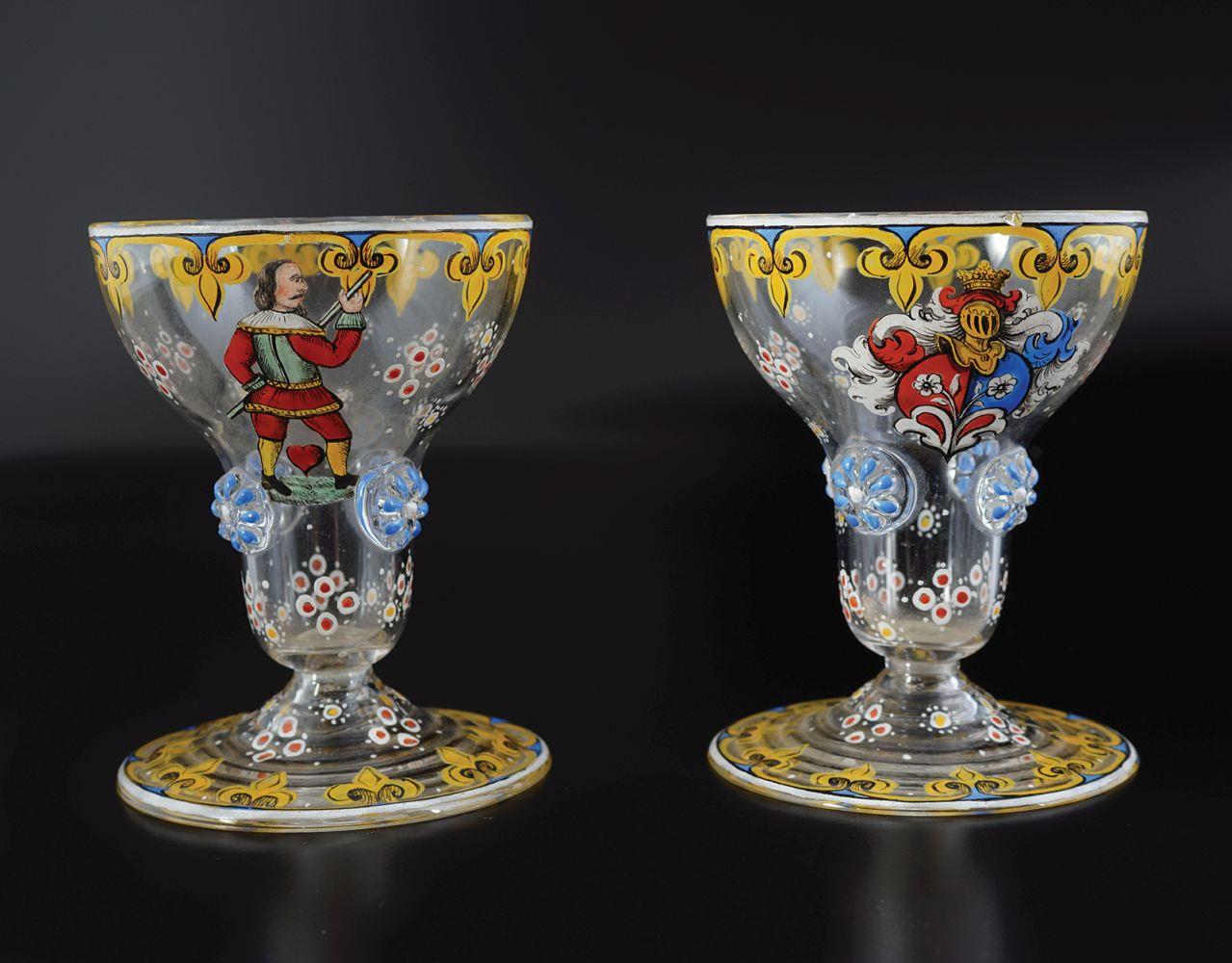 GARNITURE OF PAINTED & PARCEL-GILT VIENNESE GLASS - Bild 5 aus 9