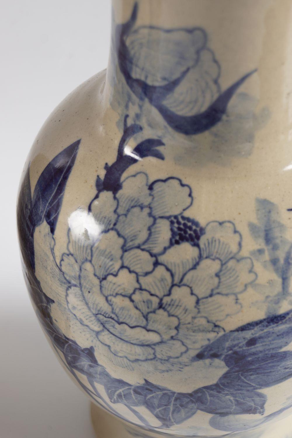 PAIR CHINESE QING BLUE & WHITE VASES - Image 3 of 4