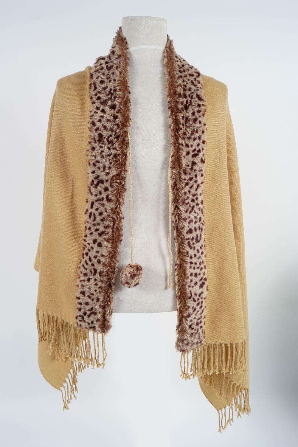 BISCUIT COLOURED WOOL STOLE