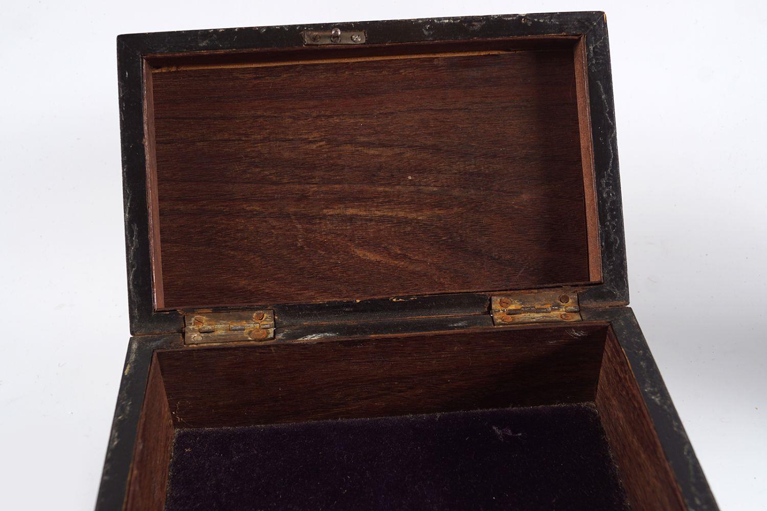 19TH-CENTURY BRASS BOUND MAHOGANY BOX - Bild 3 aus 3