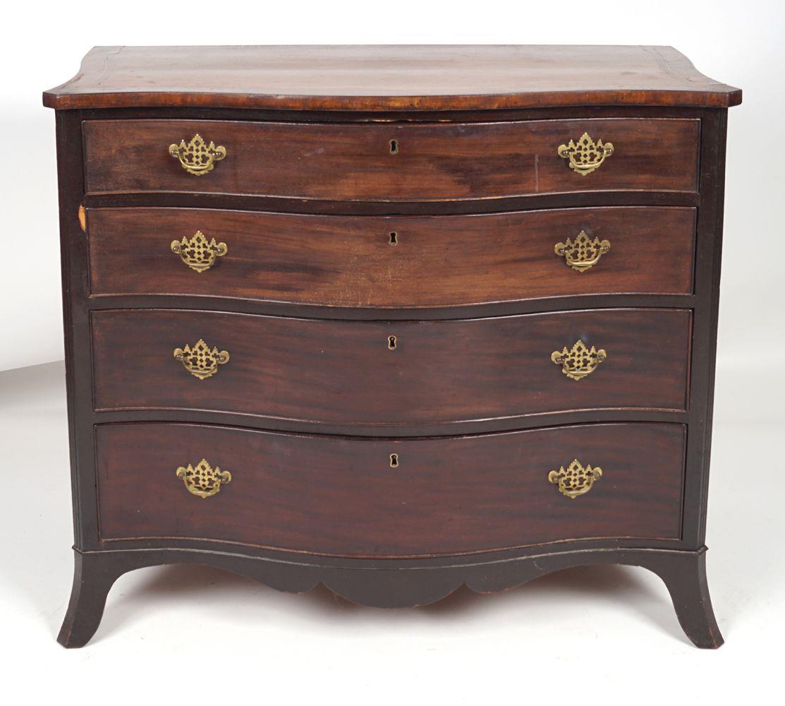 19TH-CENTURY MAHOGANY SERPENTINE CHEST