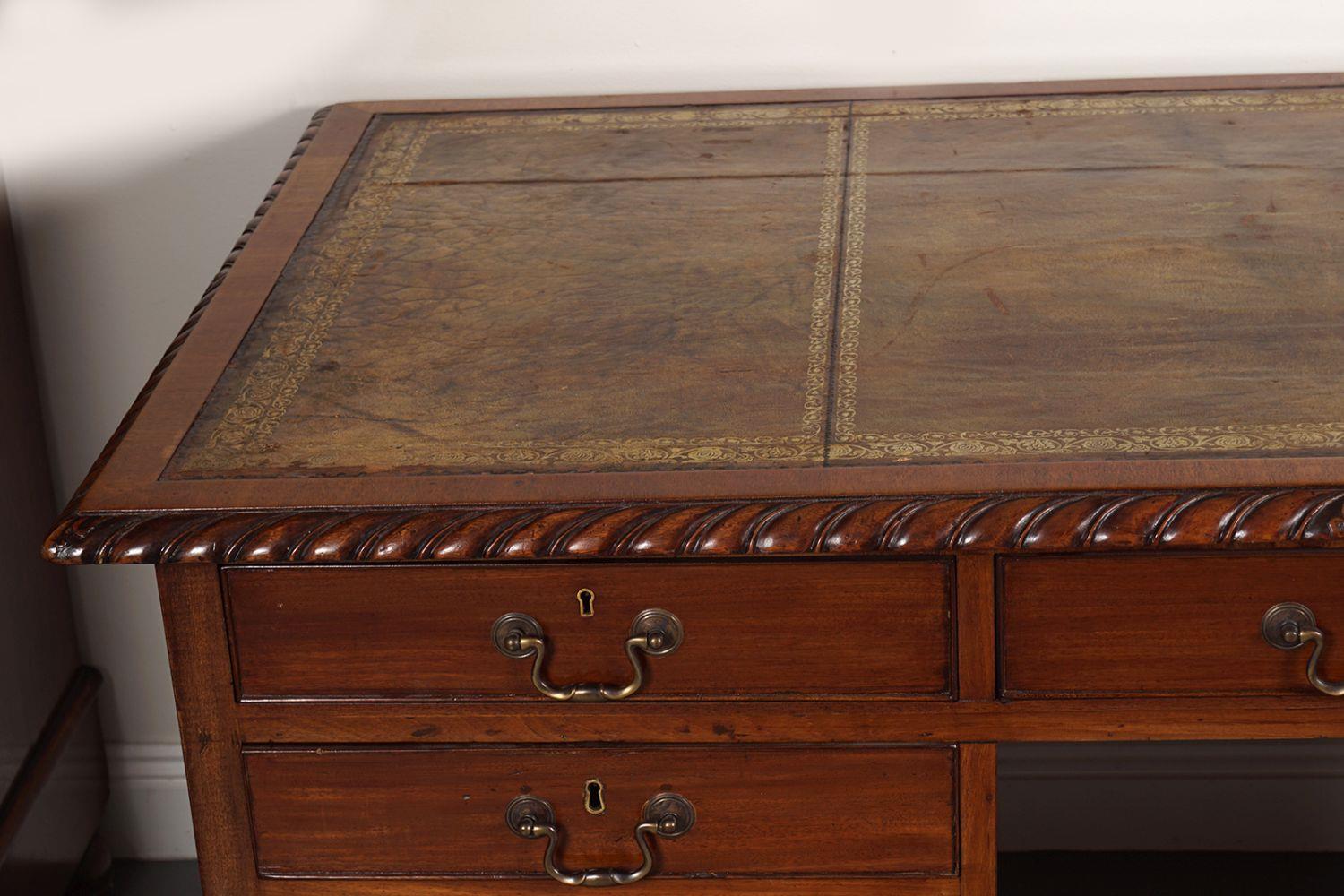 19TH-CENTURY MAHOGANY CHIPPENDALE WRITING DESK - Image 2 of 4