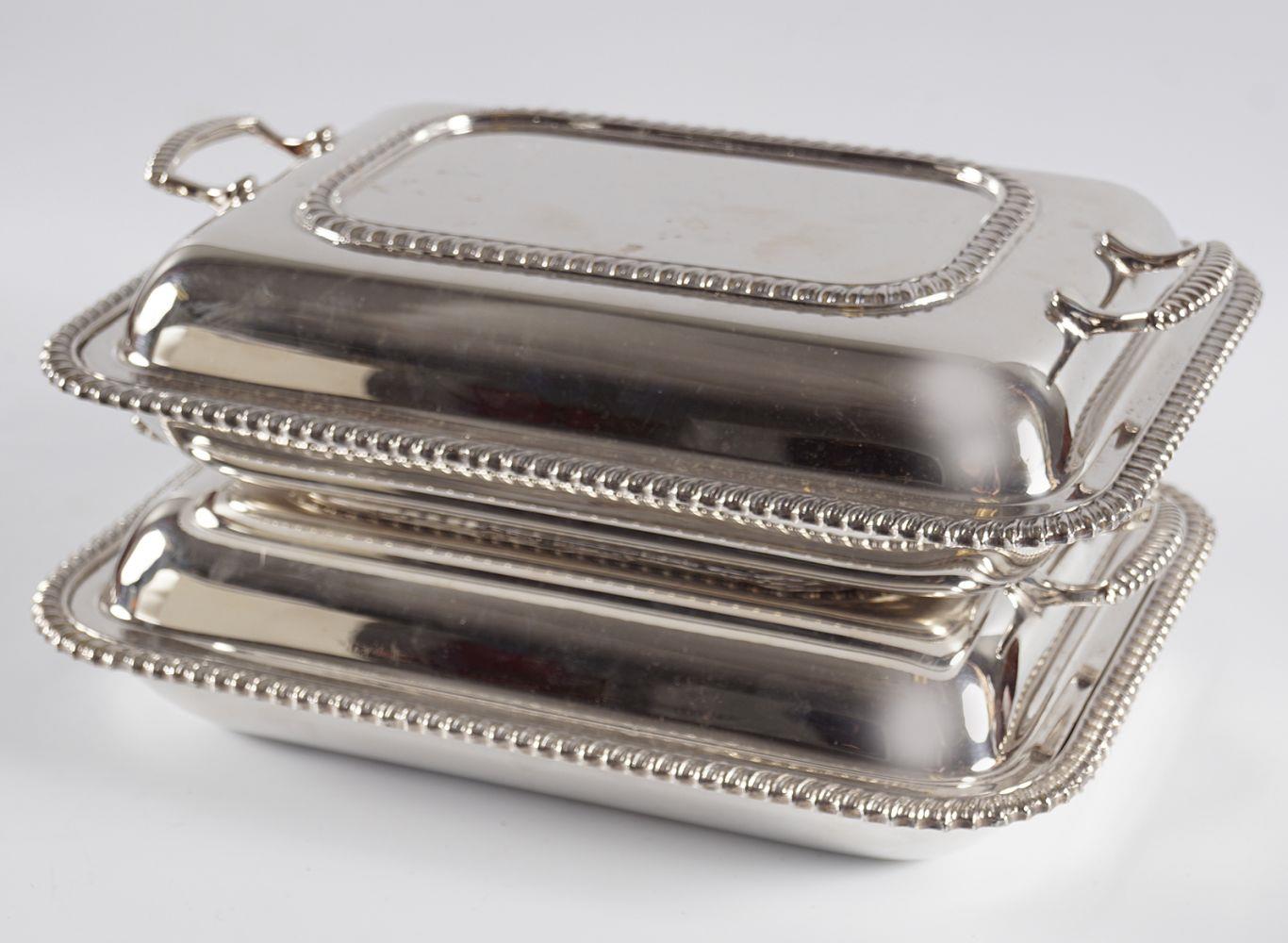 PAIR SHEFFIELD SILVER-PLATED ENTRÉE DISHES