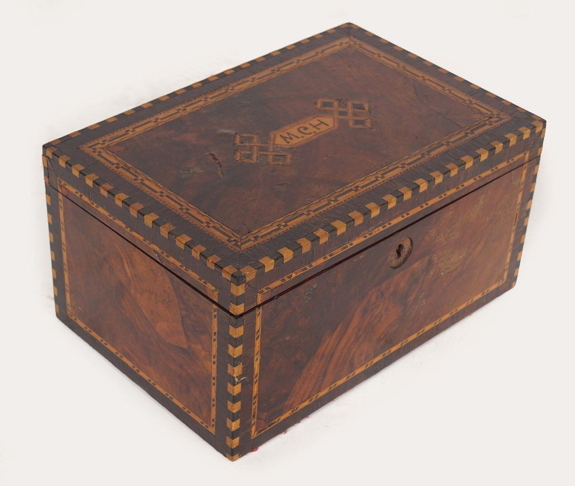 19TH-CENTURY WALNUT & DENTIL INLAID JEWELLERY BOX