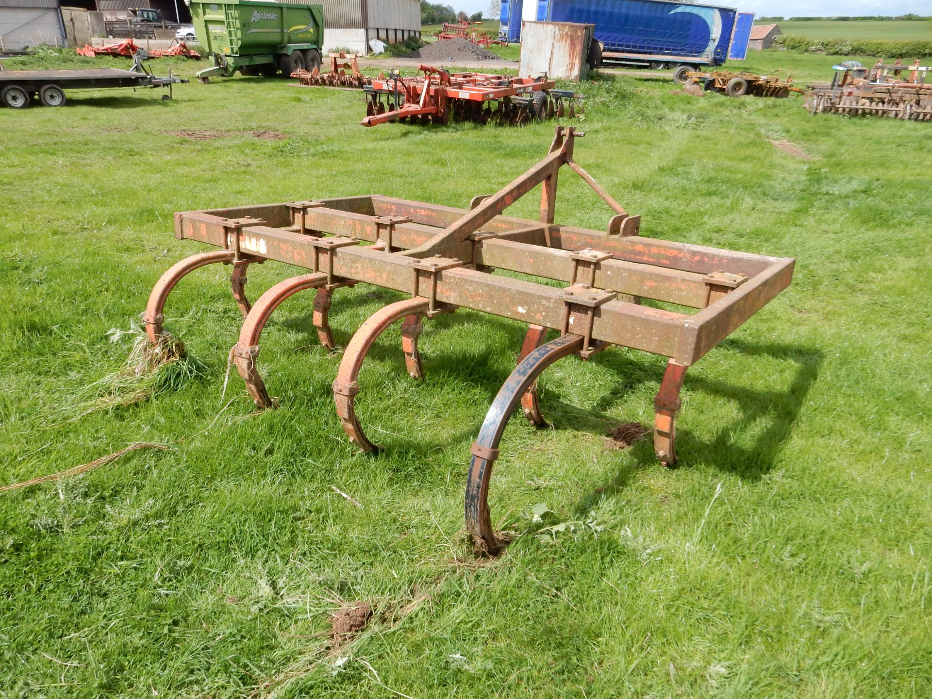 Browns 2.5m spring tine pan buster - Image 3 of 4