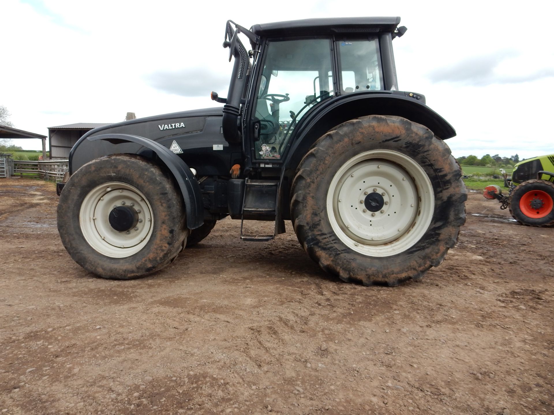 Valtra T191 4wd (2011) FJ11 HSC, 5300hrs, 50k Box - Image 2 of 6