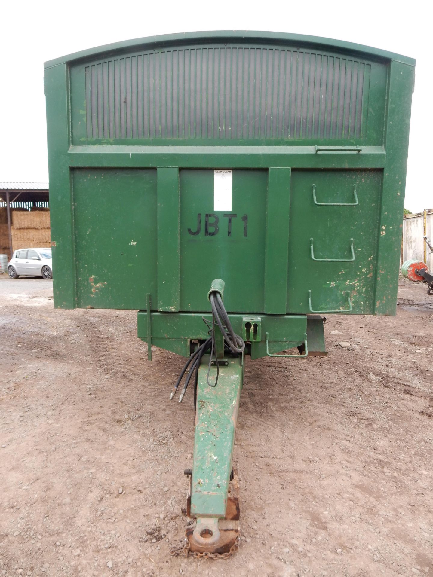 Bailey (2006) 16 tonne twin axle corn trailer with hydraulic tailgate and roller cover.