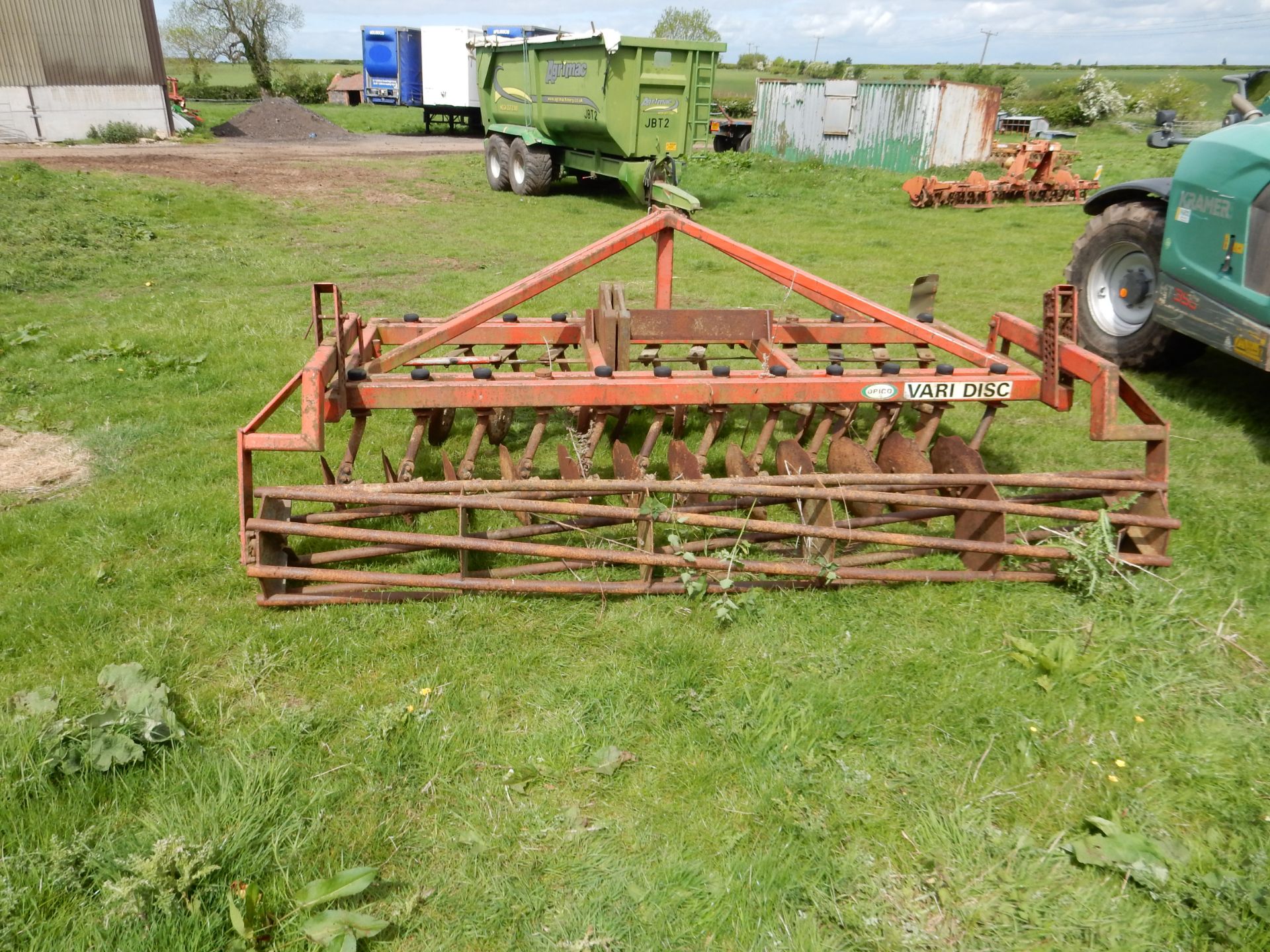 Browns 2.5m spring tine pan buster - Image 2 of 4