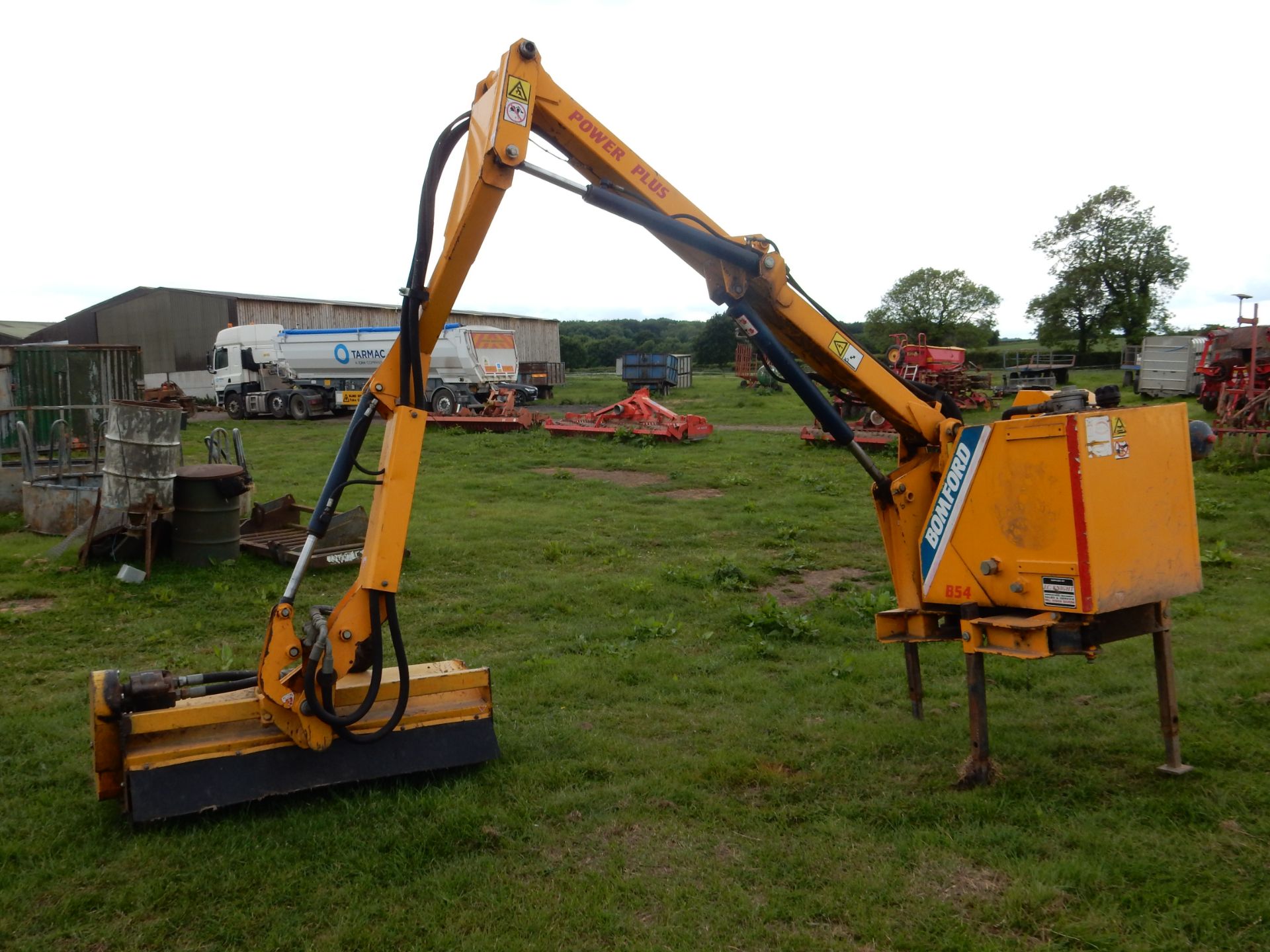 Bomford Turner B54 hedge cutter - model 90281 (1996) - Image 3 of 4