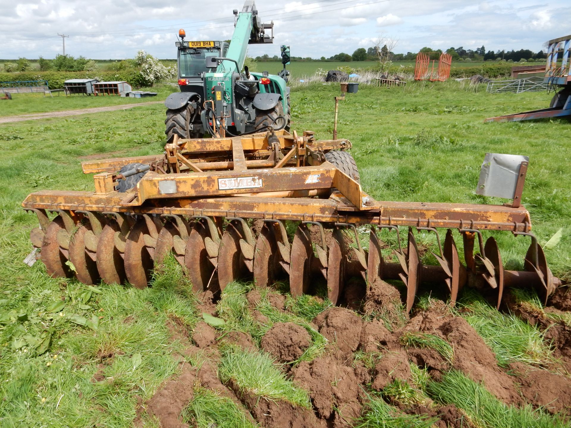 Simba trailed disc harrows - Image 2 of 3