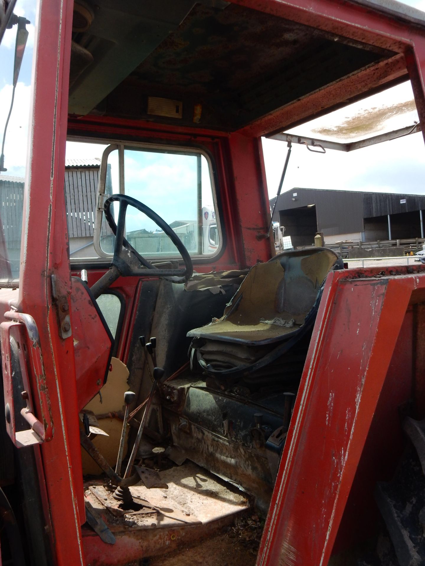 Massey Ferguson 575 (1980) NFP 800W, - Image 3 of 5