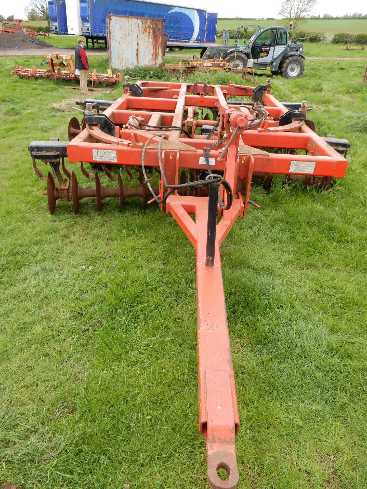 Quivogne trailed discs/harrow - Image 2 of 4