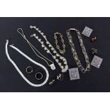 LOT VON 14 TEILEN SCHMUCK, meist