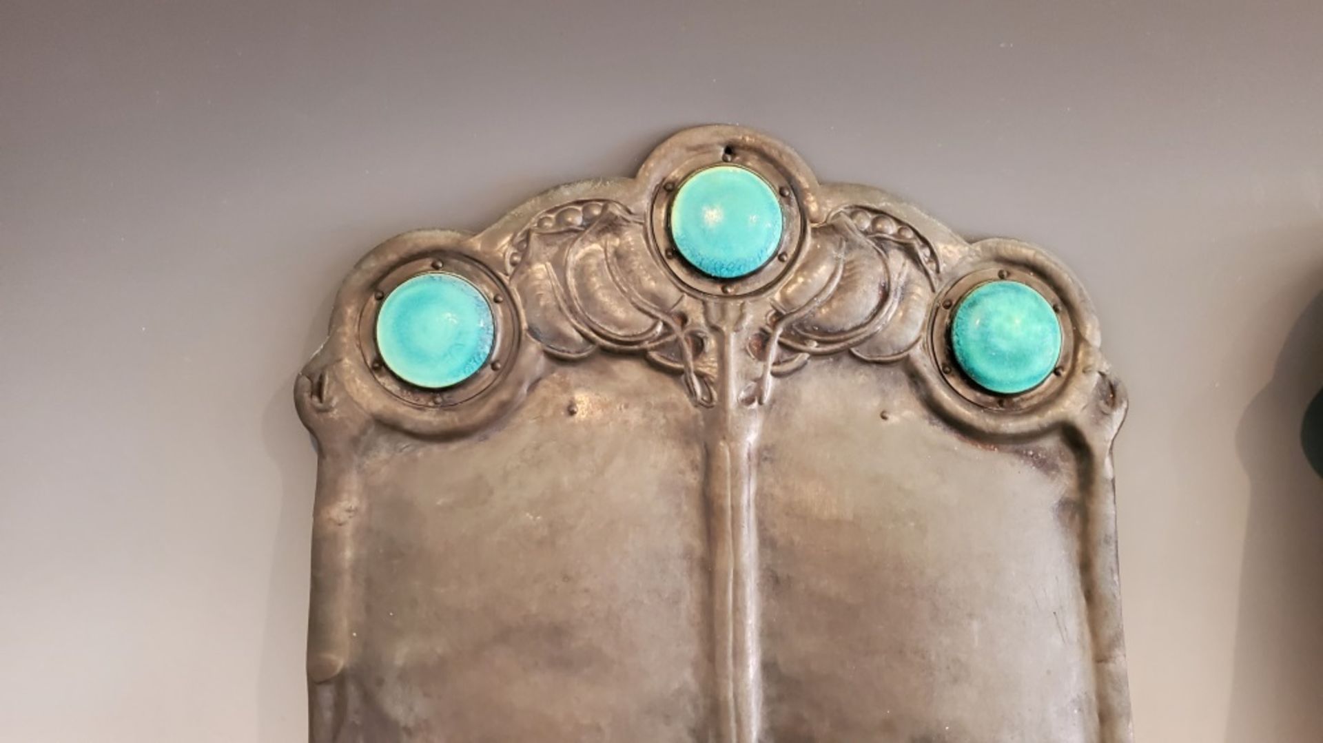 PAIR OF ENGLISH ARTS & CRAFTS PEWTER SCONCES - Image 5 of 9
