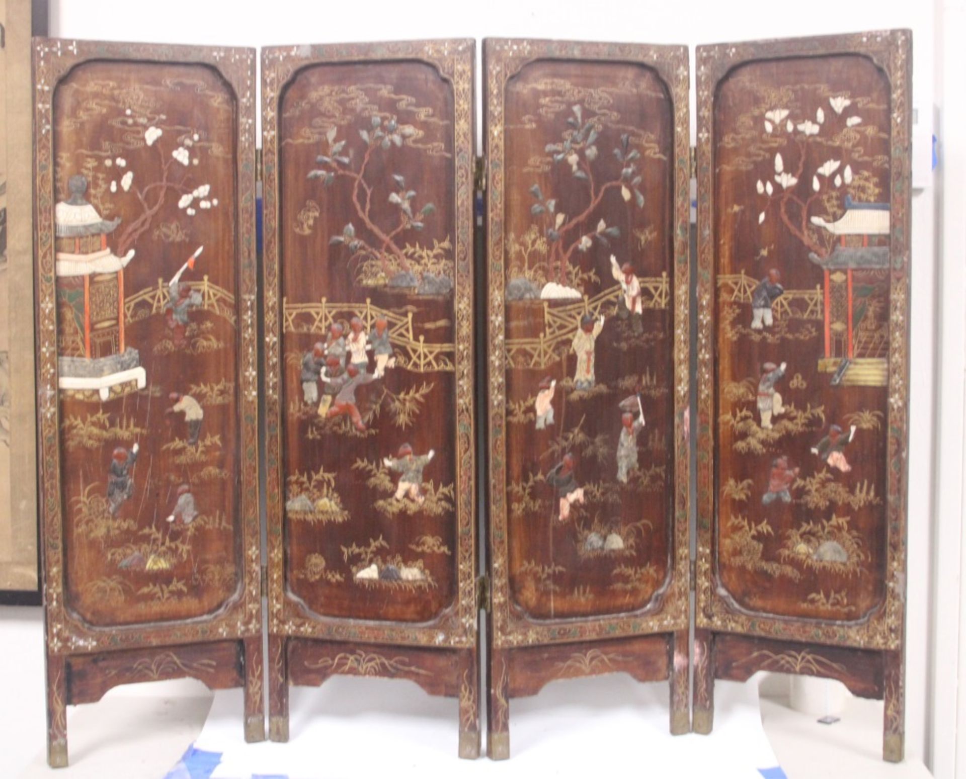 CHINESE QING DYNASTY FOUR PANEL SCREEN - Bild 2 aus 3