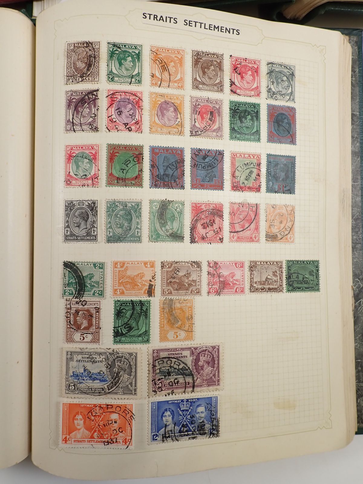 Collection of GB, Br Empire/C'wealth & ROW defin, commem, postage due, official & express stamps - Image 2 of 7