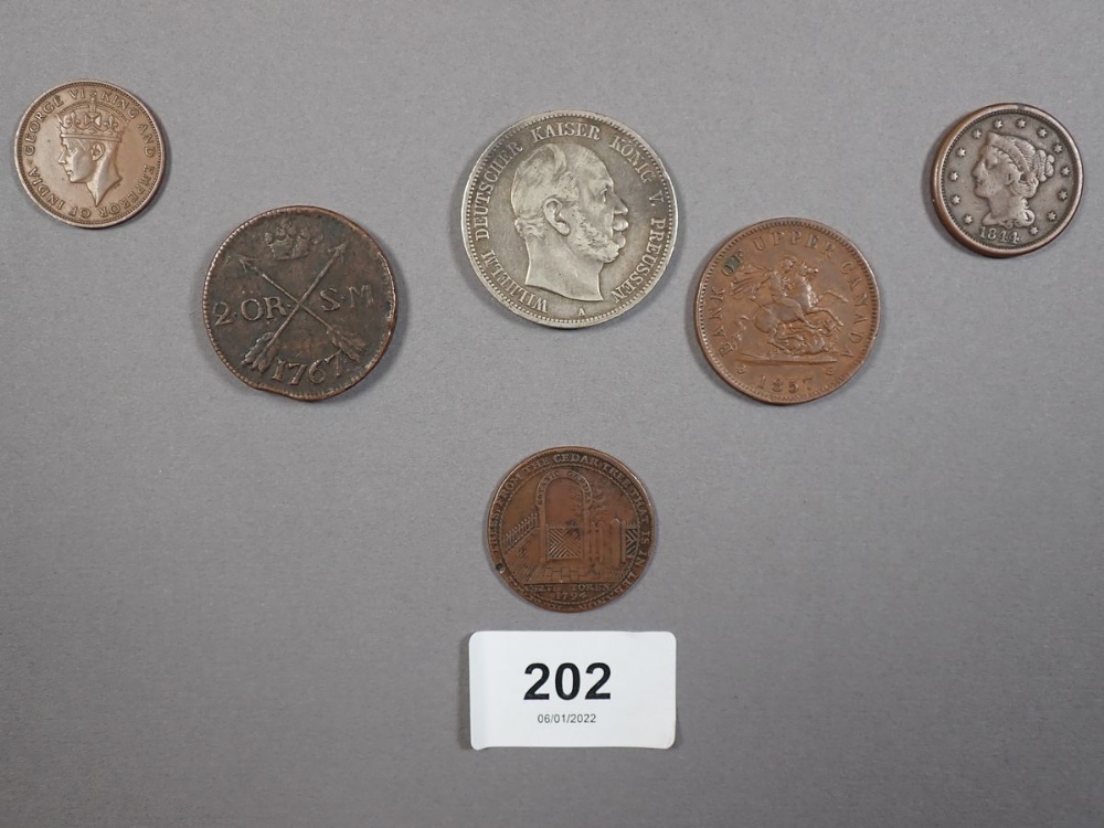 A quantity of world coinage and tokens 18th, 19th and 20th century, examples: Australia, France, - Image 3 of 4