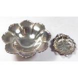 A silver flower form bon-bon dish, Birmingham 1971, 105g and a silver leaf dish, Birmingham 1971,