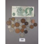 A miscellaneous quantity of coinage including: sixpences, halfpennies, pennies, half crowns,