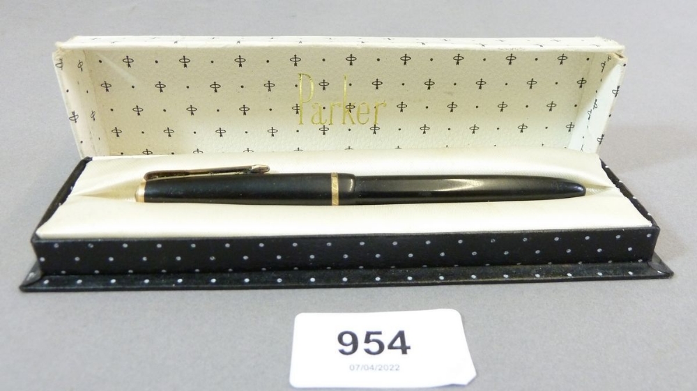 A Parker Slimfold fountain pen, boxed