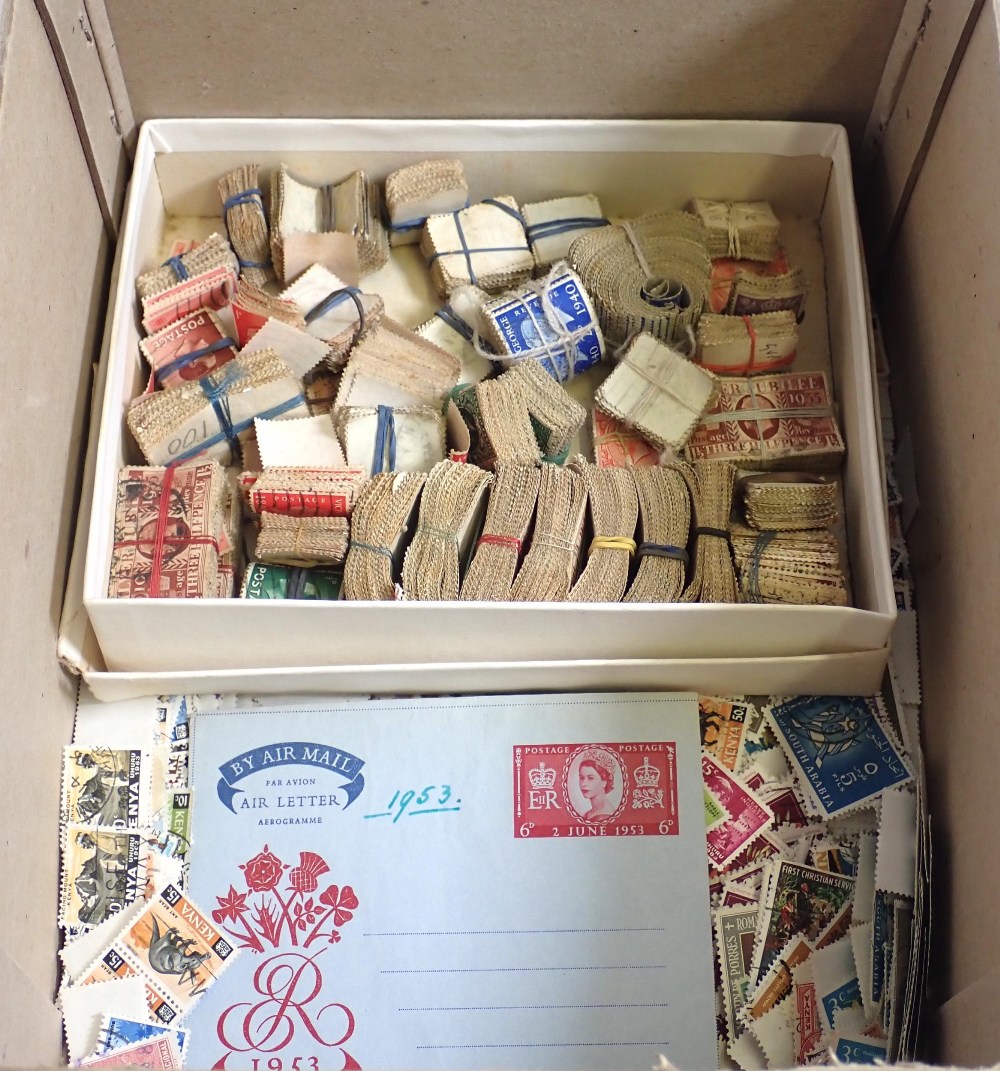 GB & World: Large box of mint & used defin stamps in cartons, envelopes, on page, stock-sheets, - Image 2 of 4