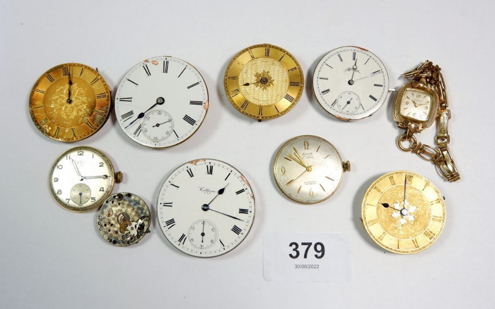 A quantity of watch movements