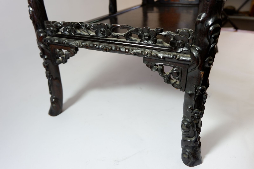 A Chinese early 20th century hardwood display table with prunus blossom carved frieze, 67 x 38 x - Bild 3 aus 14
