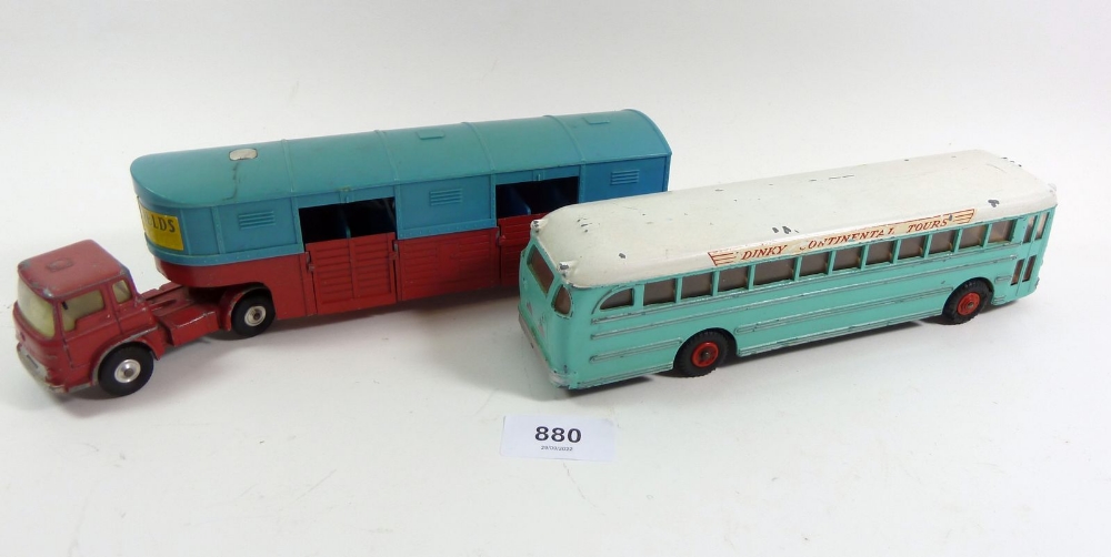 A Dinky Continental Tours bus and a Corgi Major articulated horse box - Bild 2 aus 2