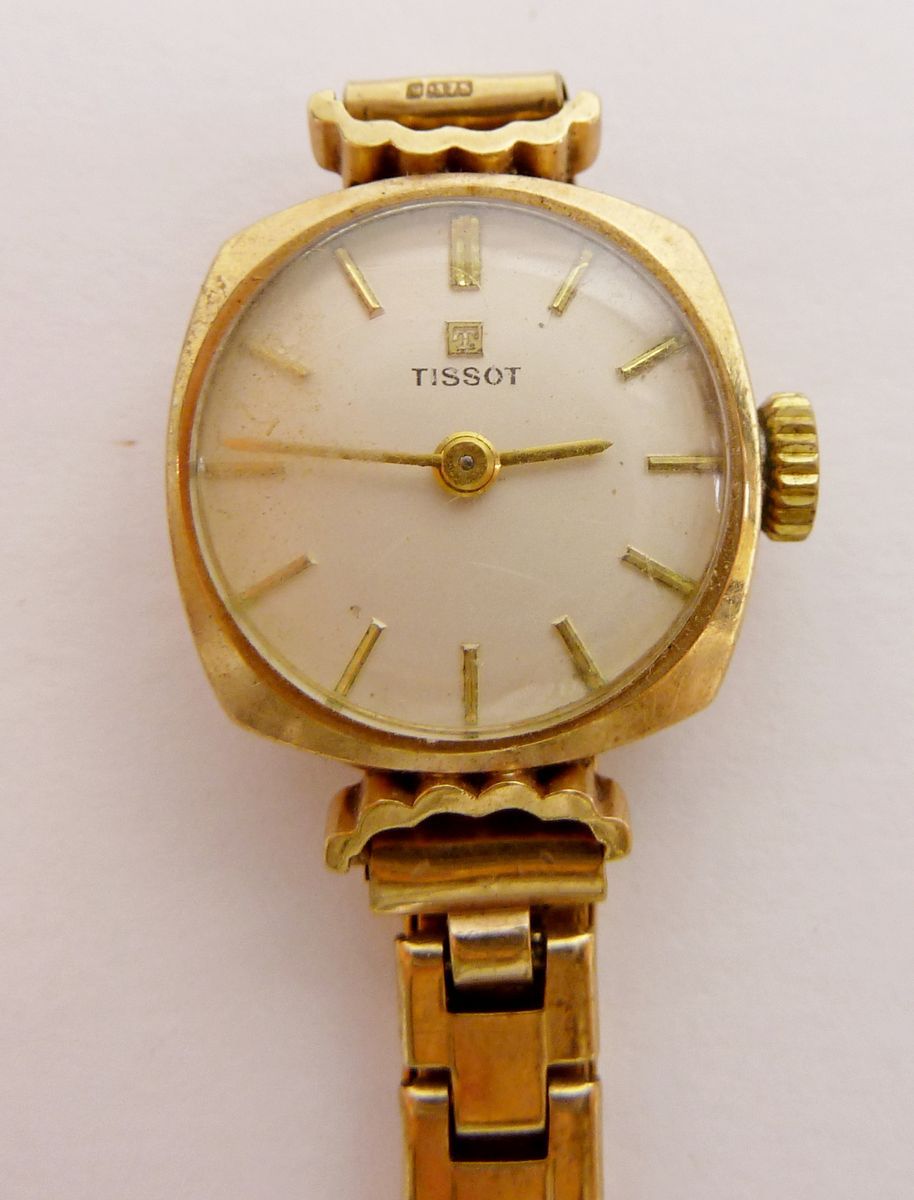 A Tissot 9 carat gold ladies wrist watch - Bild 2 aus 3