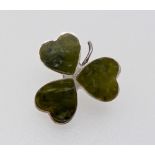 A small silver green stone trefoil brooch, marked 'HG' & S' and 'Sasania', 1.8 cm wide