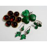 A Victorian malachite trefoil form brooch, a matching ring and similar ivy leaf earrings plus a