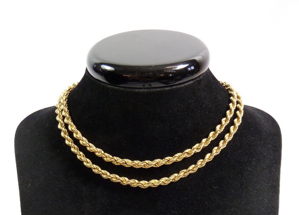 A 9 carat gold rope twist necklace, 11g