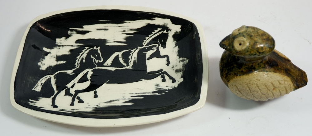 An Eric Leaper Newlyn pottery dish painted horses 25 x 19 cm and a studio pottery bird