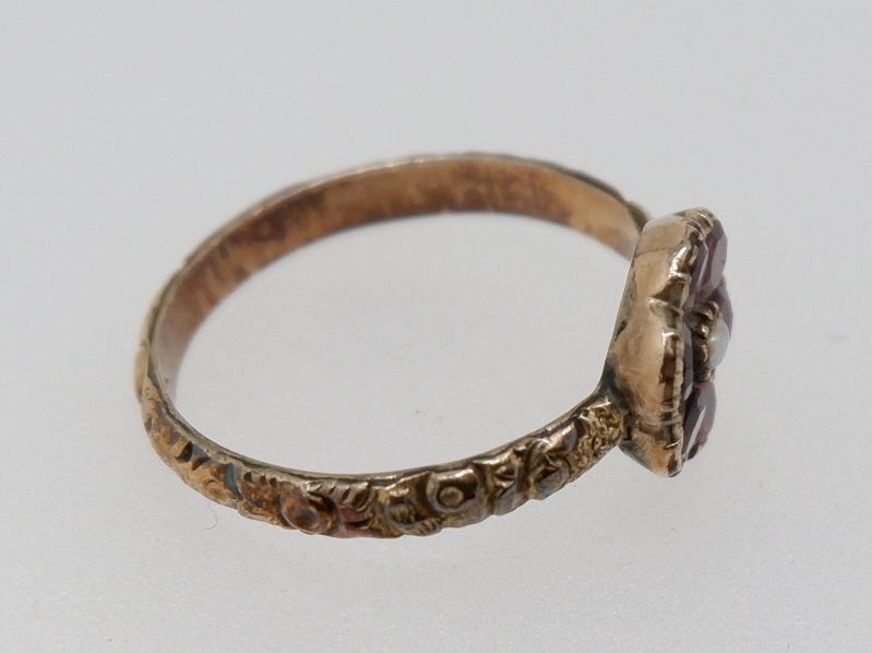 A Victorian yellow metal ring of flower form set amethyst and seed pearl, the shank with floral cast - Image 4 of 5