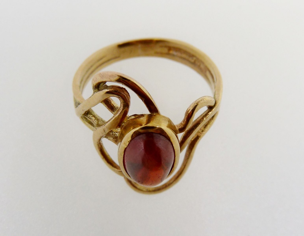 A 9 carat gold ring with asymmetrical set cabochon cut orange stone, size I, 2.1g - Image 2 of 4