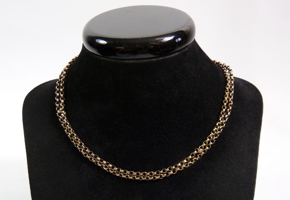 A yellow metal chain with replacement clasp, the chain thought to be gold but not tested, 8g