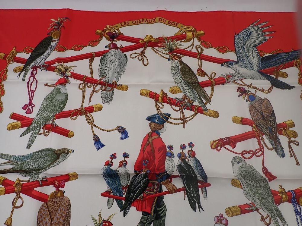 A Hermes scarf printed birds of prey, boxed - Image 4 of 7