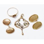 An Edwardian 9ct gold ring set red stone, two gold odd cufflinks and an Edwardian 9ct gold pendant