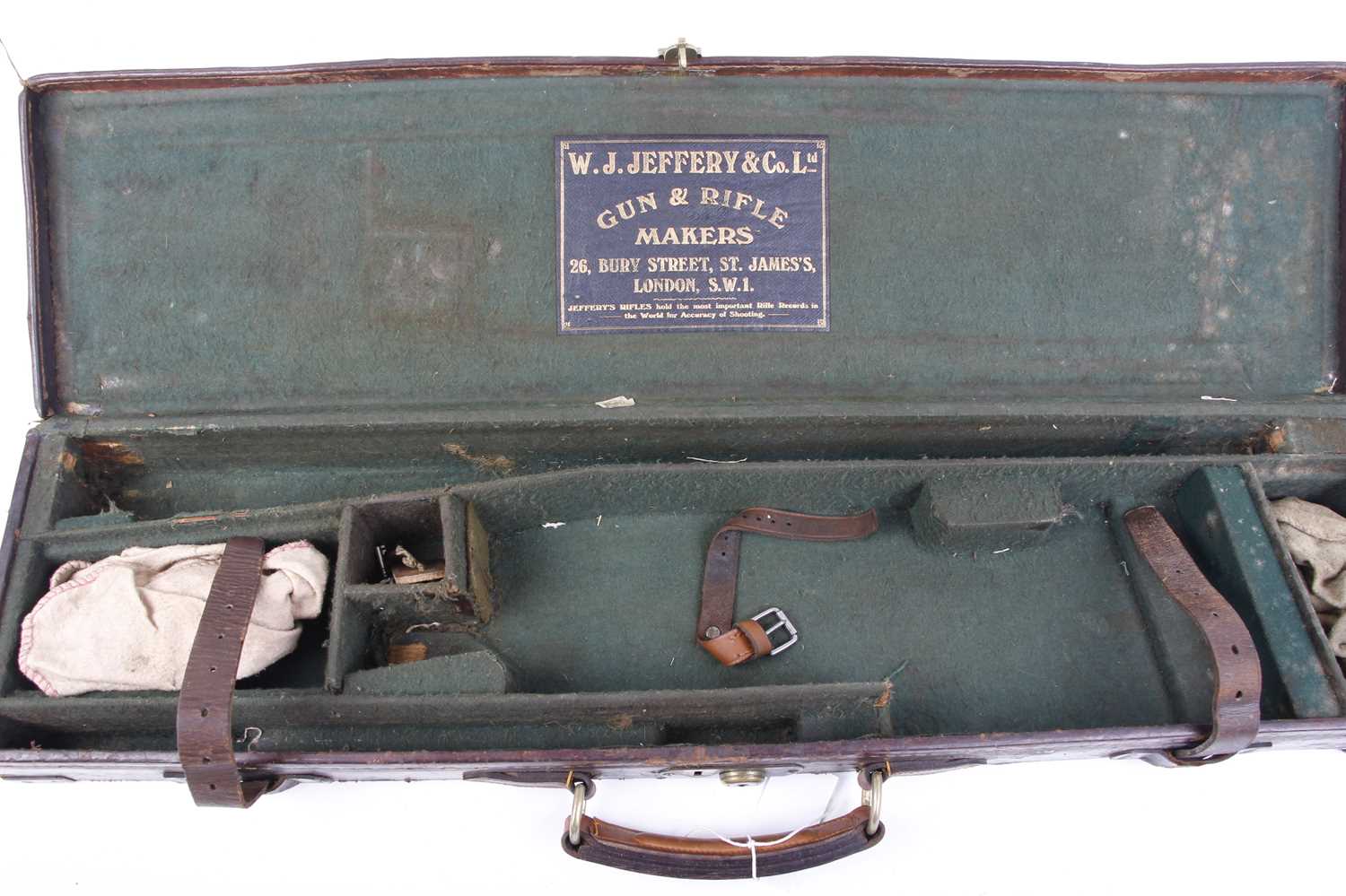 Leather gun case with brass corners, fitted green baize interior for 28 ins barrels and W.J. Jeffery - Image 4 of 4