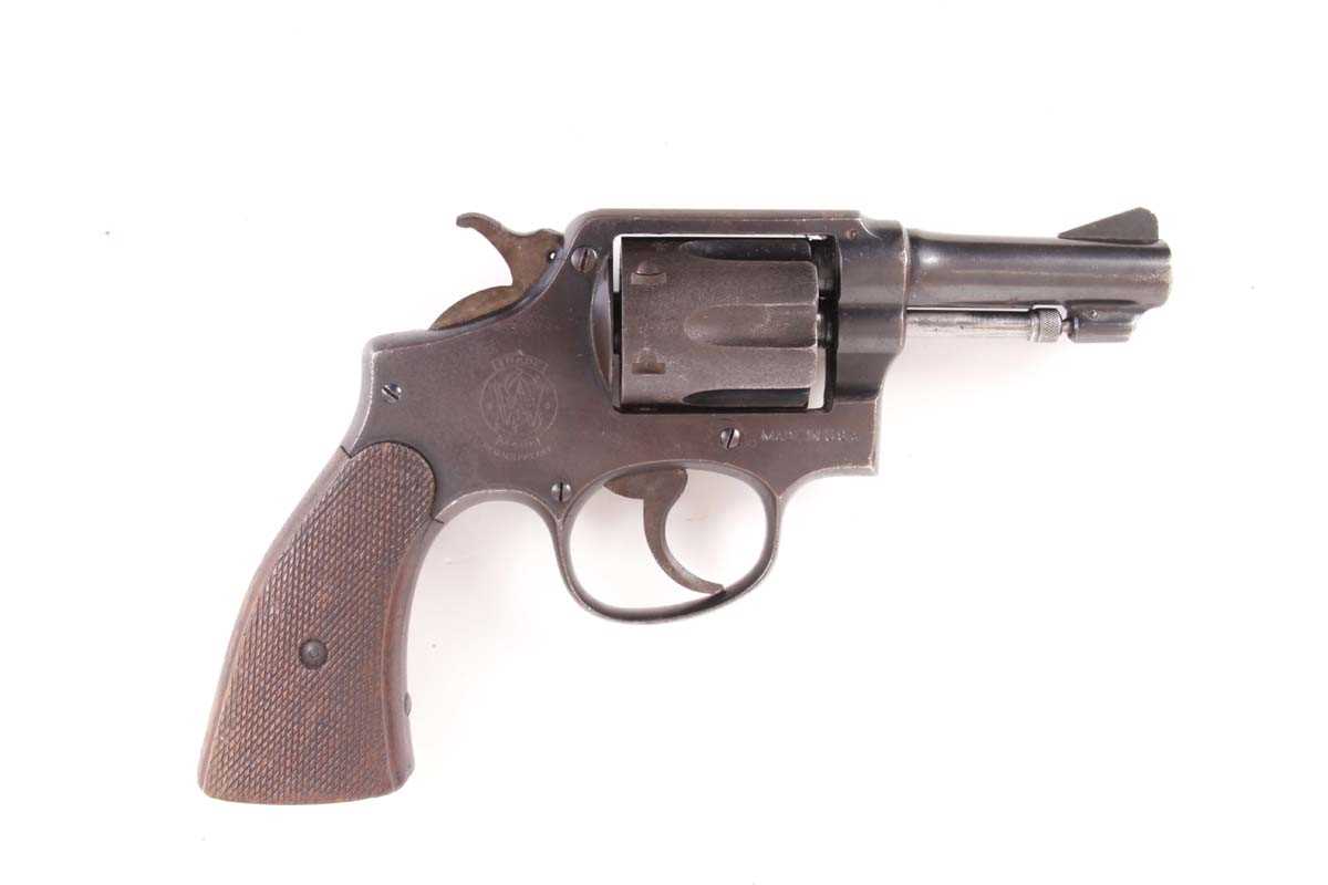 Ⓕ (S5) .38 Smith & Wesson double action 6 shot revolver, 3 ins barrel with blade sight, fluted