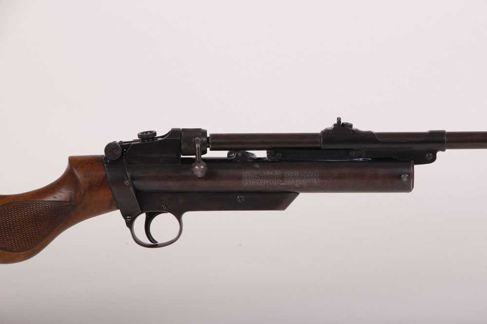 .177 Webley Service MkII air rifle, blade and notch sights, folding aperture rear sight, bolt - Image 3 of 13